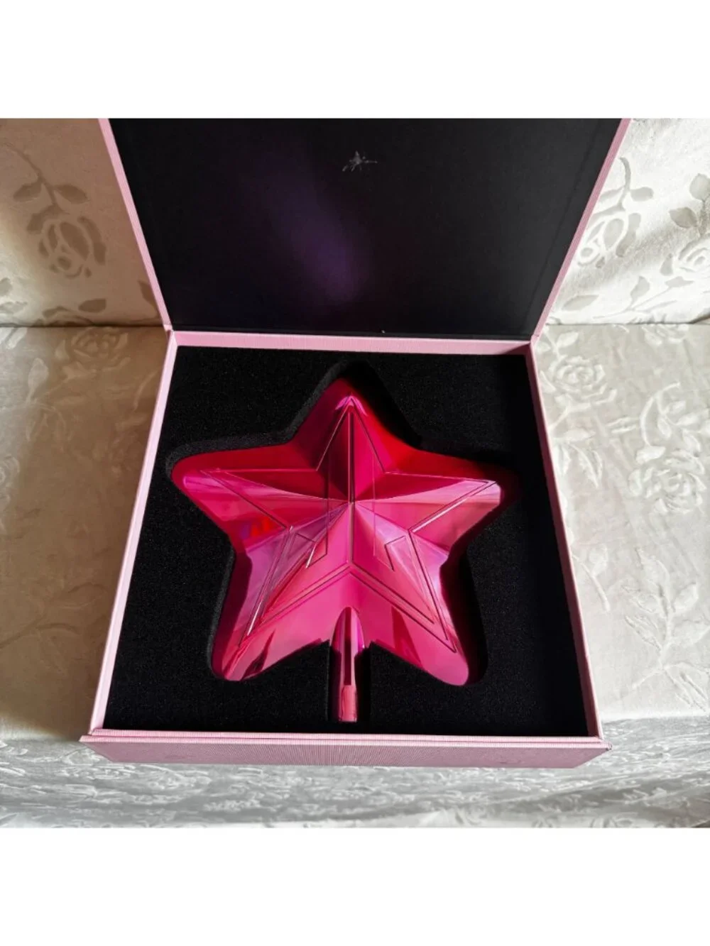 Jeffree Star Cosmetics Christmas Big Tree Topper Ornament Pink Logo Box